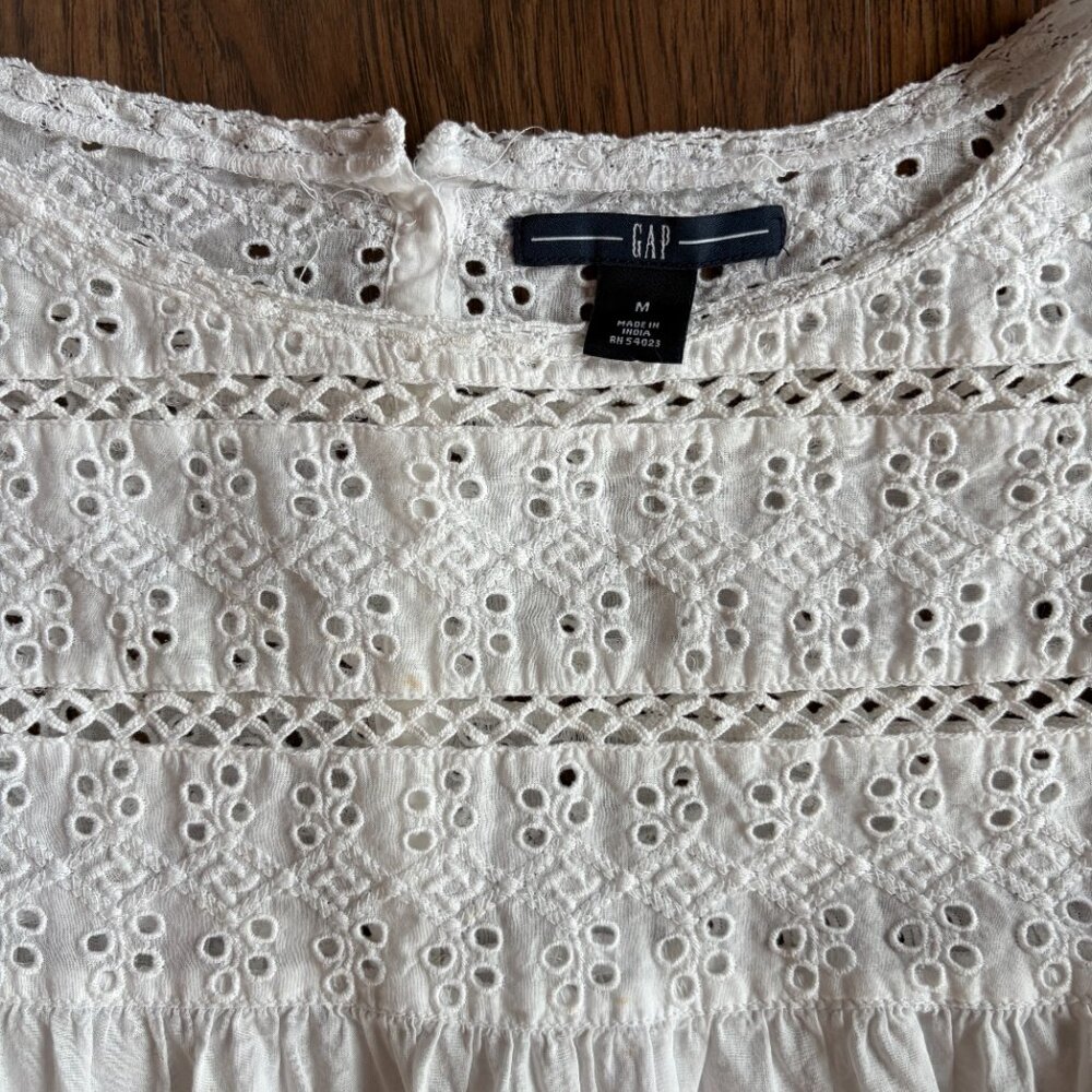 GAP cotton white eyelet lace blouse Medium - Picture 6 of 11